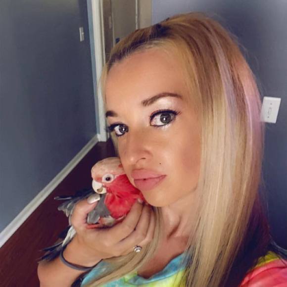 Meet your Posher, Rachel - Picture 1 of 1